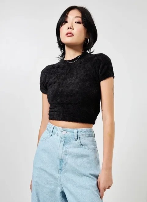 blusa cropped de pelinhos blusa cropped de pelinhos