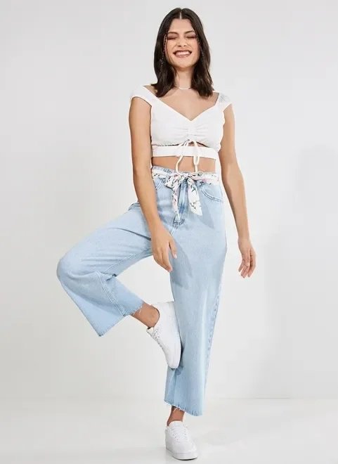 cropped off-white com amarração e lastex cropped off-white com amarração e lastex