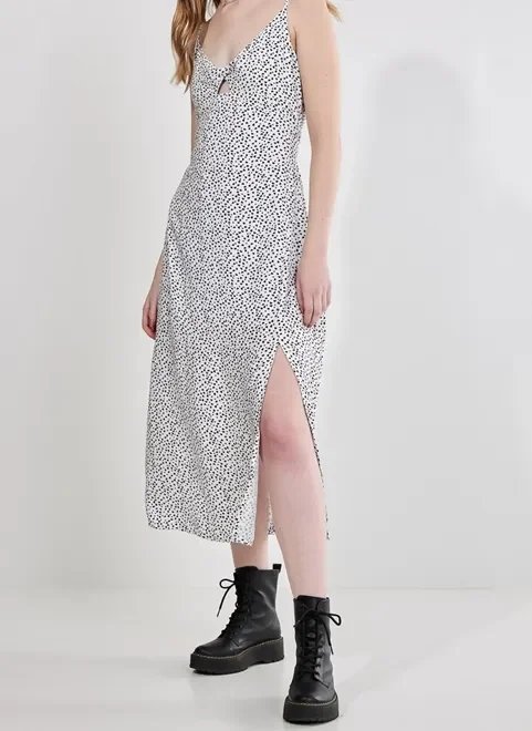 vestido midi off-white com mini corações vestido midi off-white com mini corações