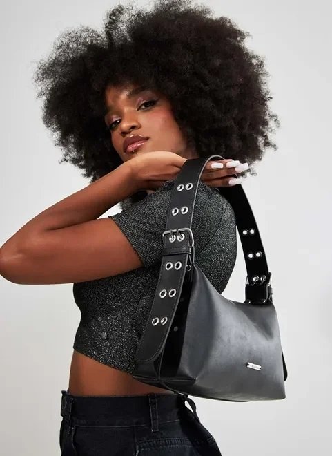 bolsa baguete preta com ilhós bolsa baguete preta com ilhós