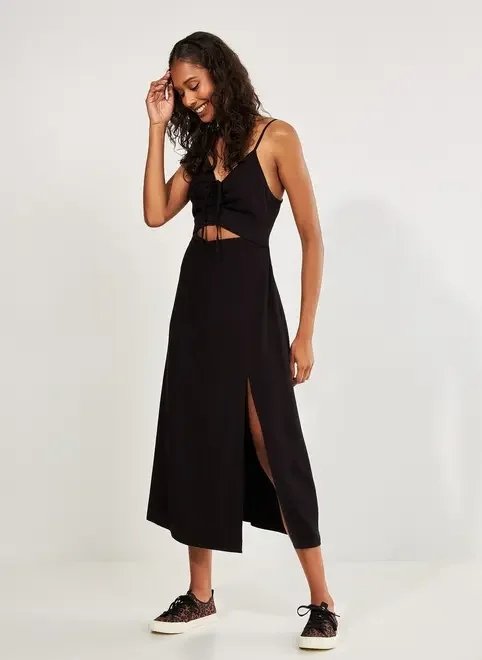 vestido midi preto com fenda e abertura vestido midi preto com fenda e abertura