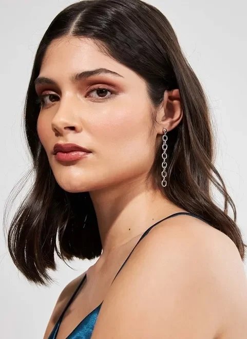 brincos longos de correntinhas e strass brincos longos de correntinhas e strass