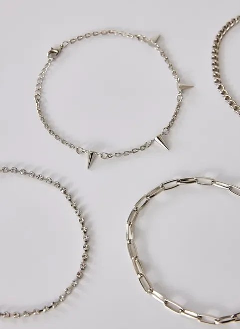 kit pulseiras com strass e spikes kit pulseiras com strass e spikes