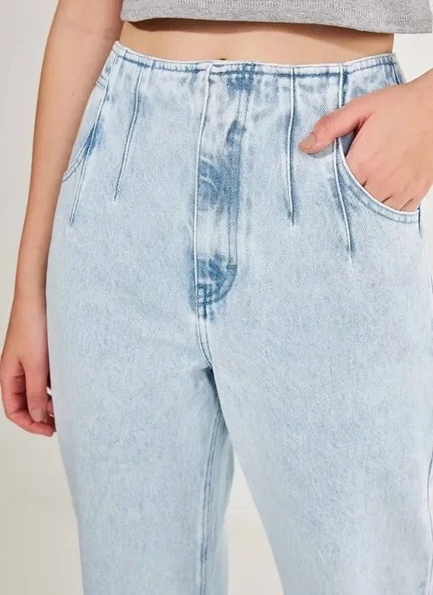 * calça jeans reta over com pences * calça jeans reta over com pences
