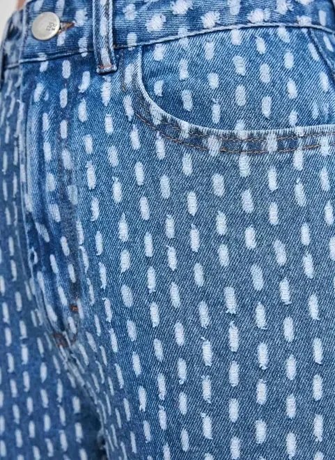 calça jeans reta com risquinhos de corrosão calça jeans reta com risquinhos de corrosão