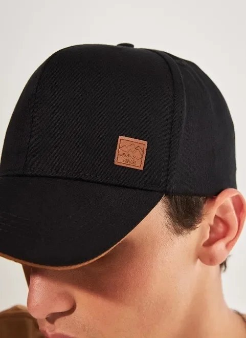 boné preto com detalhe marrom boné preto com detalhe marrom