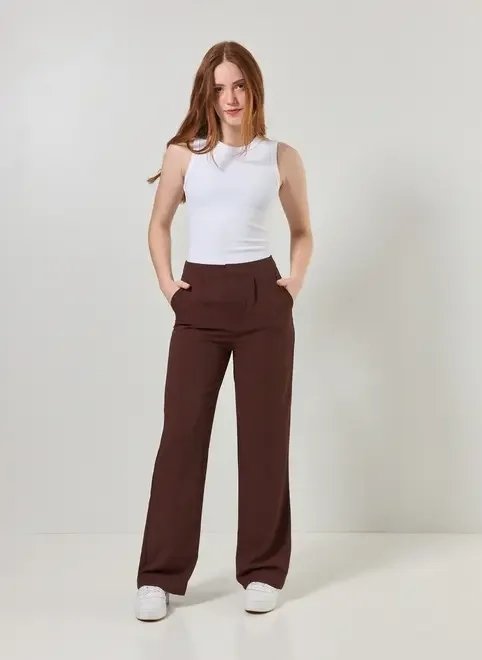 calça reta de alfaiataria calça reta de alfaiataria