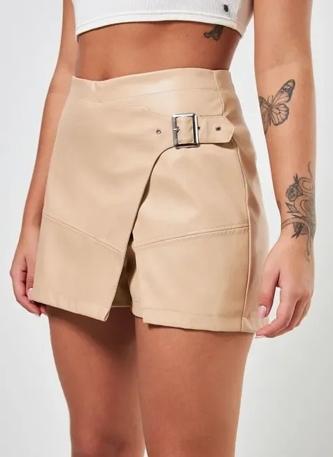 short saia em poliuretano com fivela short saia em poliuretano com fivela