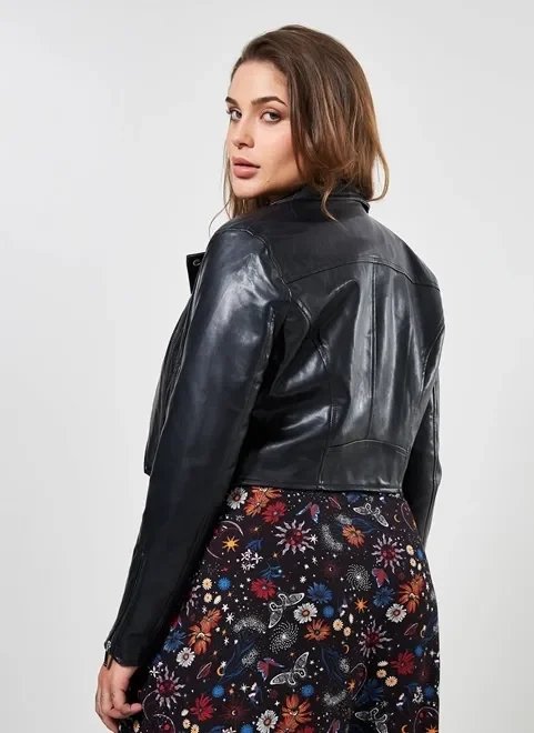 jaqueta cropped em poliuretano liso jaqueta cropped em poliuretano liso