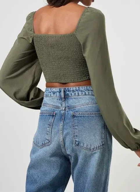 blusa cropped com manga bufante blusa cropped com manga bufante