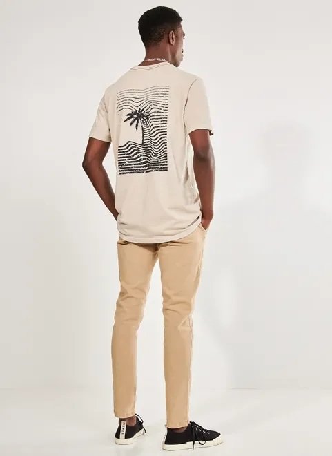 camiseta alongada com estampa nas costas camiseta alongada com estampa nas costas