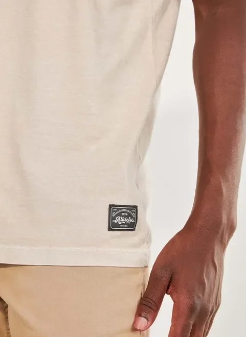 camiseta alongada com estampa nas costas camiseta alongada com estampa nas costas