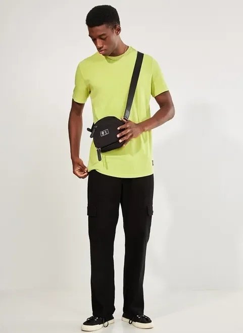 camiseta alongada estonada verde neon camiseta alongada estonada verde neon