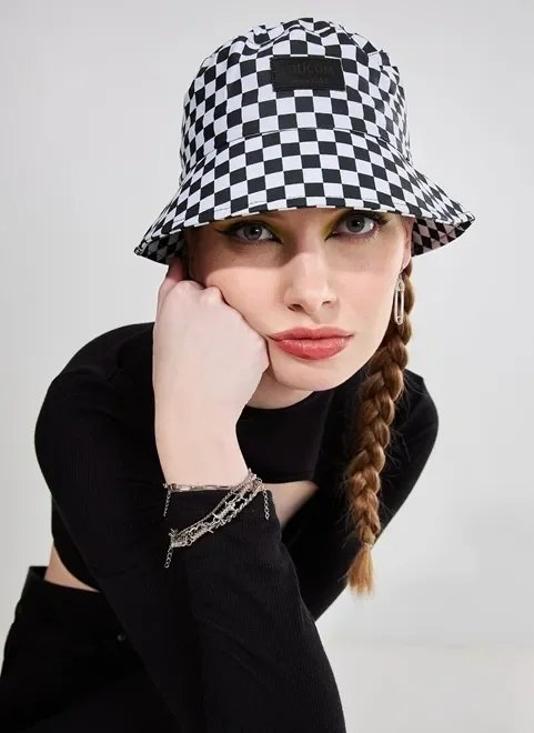 bucket hat grid preto e branco bucket hat grid preto e branco