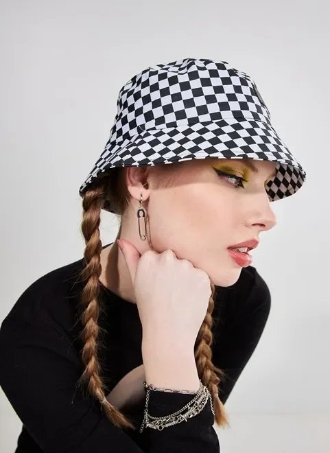 bucket hat grid preto e branco bucket hat grid preto e branco