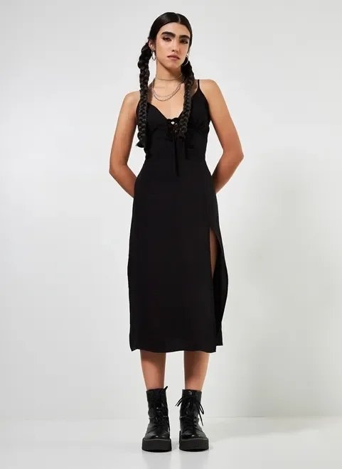 vestido midi preto com fenda e amarração vestido midi preto com fenda e amarração