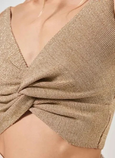 top de retilínea torcido com brilho top de retilínea torcido com brilho