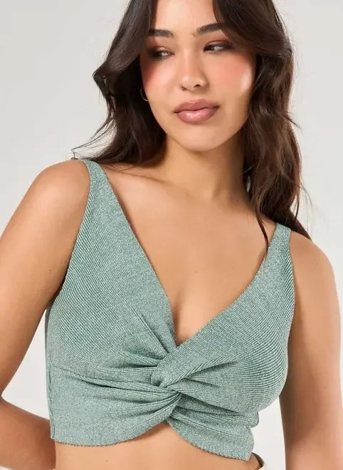 top de retilínea torcido com brilho top de retilínea torcido com brilho