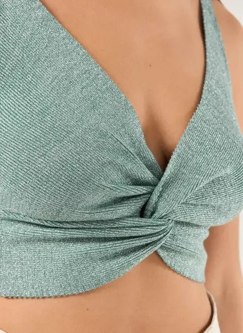 top de retilínea torcido com brilho top de retilínea torcido com brilho