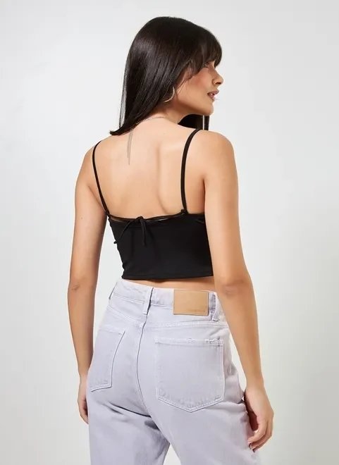 regata cropped com babados regata cropped com babados