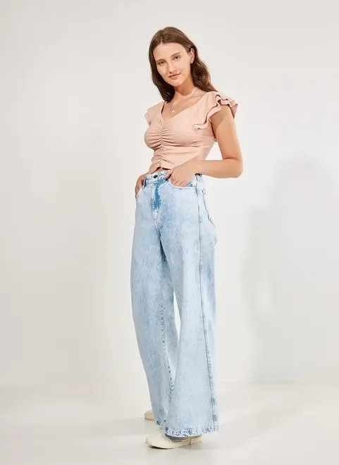 blusa cropped com manga de babado blusa cropped com manga de babado