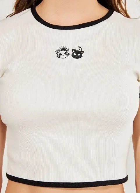 blusa cropped gatinhos preto e branco blusa cropped gatinhos preto e branco