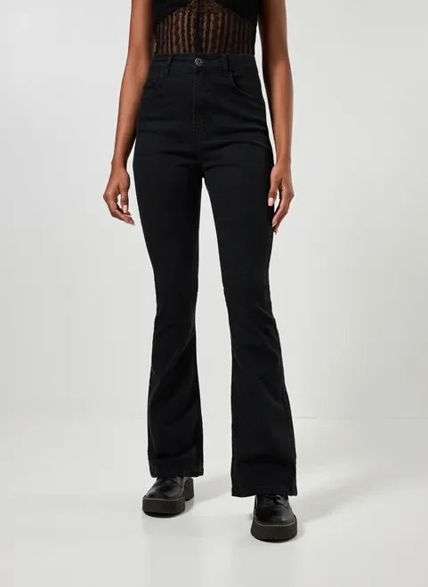 calça flare preta com elastano calça flare preta com elastano