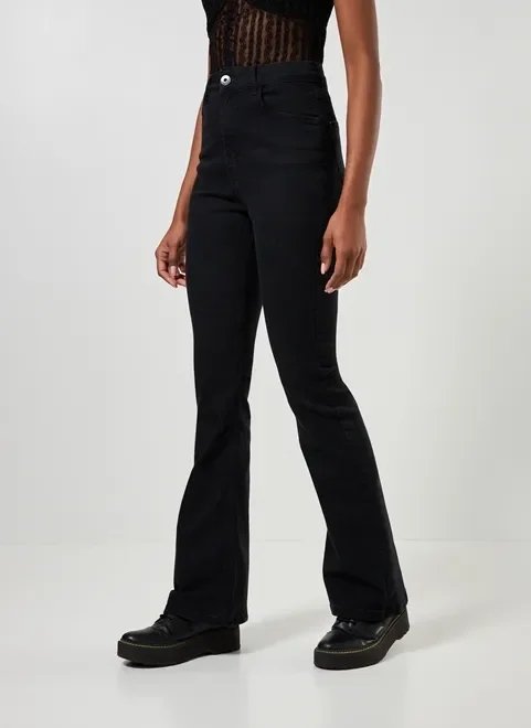 calça flare preta com elastano calça flare preta com elastano