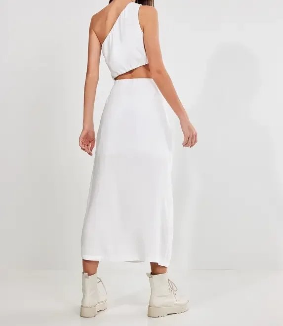 vestido ombro único off-white vestido ombro único off-white