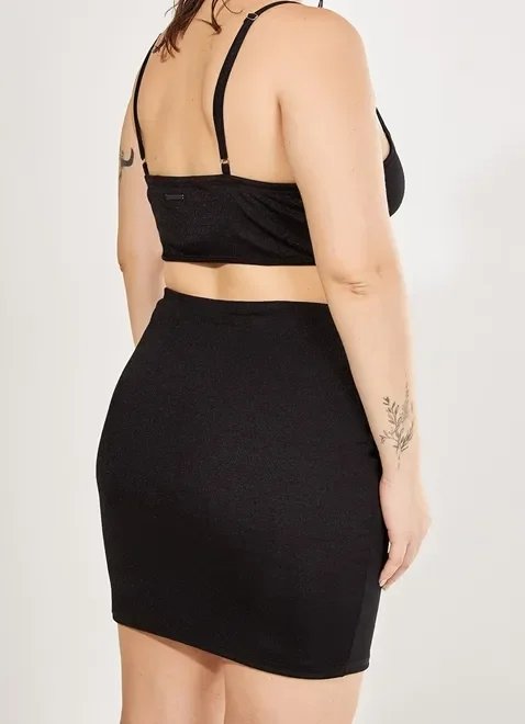 vestido preto com brilho e cut outs vestido preto com brilho e cut outs