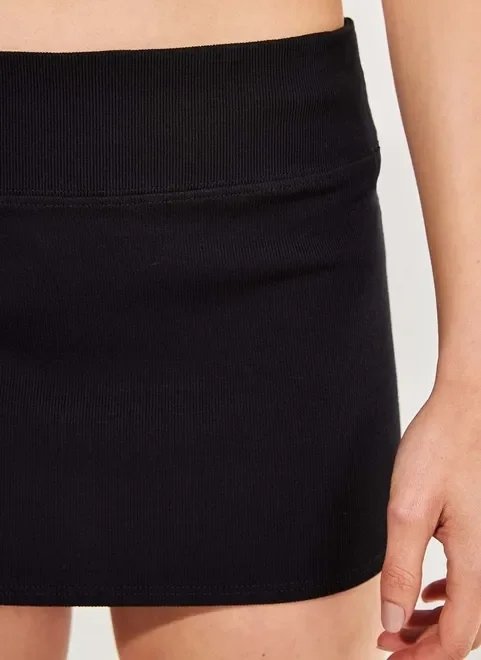 minissaia de cintura baixa preta minissaia de cintura baixa preta