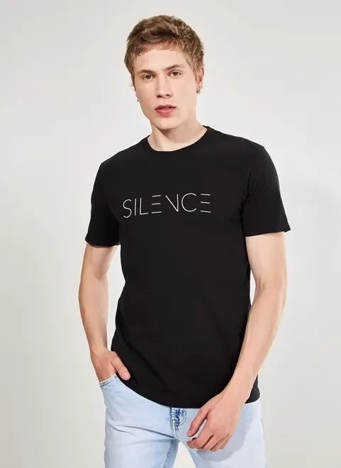 camiseta preta silence camiseta preta silence
