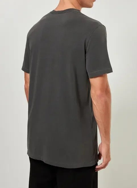 camiseta estonada com escrito camiseta estonada com escrito