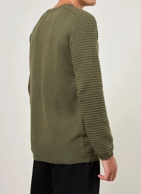 blusão leve em retilínea texturizada blusão leve em retilínea texturizada