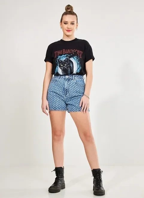 short mom jeans com risquinhos de corrosão short mom jeans com risquinhos de corrosão