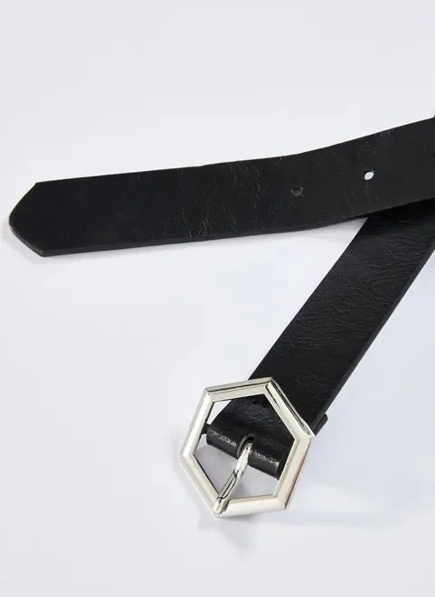 cinto preto com fivela geométrica cinto preto com fivela geométrica