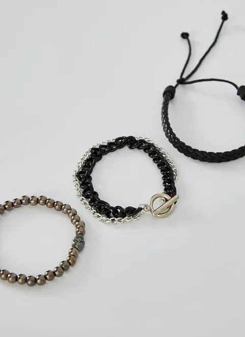 kit pulseiras pretas e níquel com caveira kit pulseiras pretas e níquel com caveira