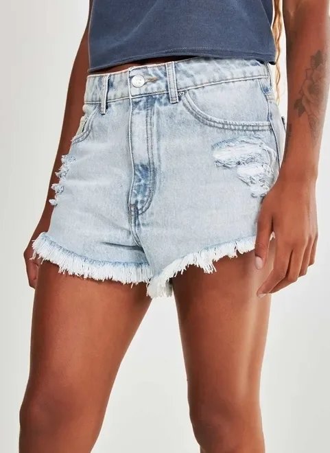 short jeans claro barra desfiada short jeans claro barra desfiada