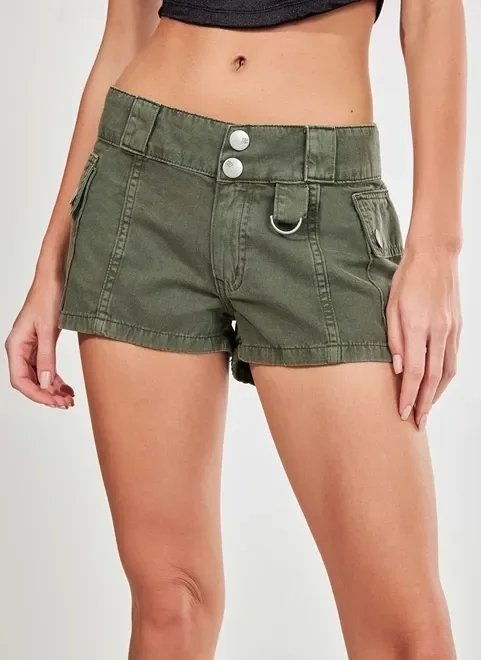 micro short cargo verde militar cintura baixa micro short cargo verde militar cintura baixa