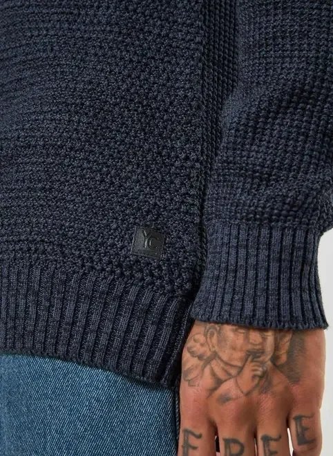 suéter em tricô texturizado suéter em tricô texturizado