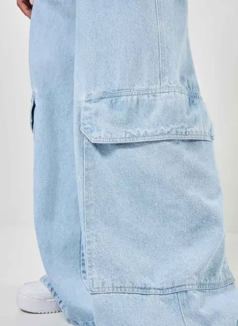 calça jeans clara wide leg cargo calça jeans clara wide leg cargo