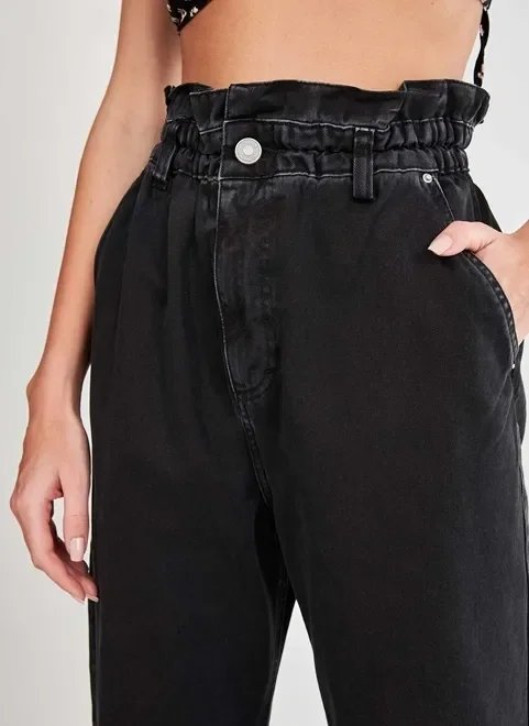 calça baggy em sarja preta calça baggy em sarja preta