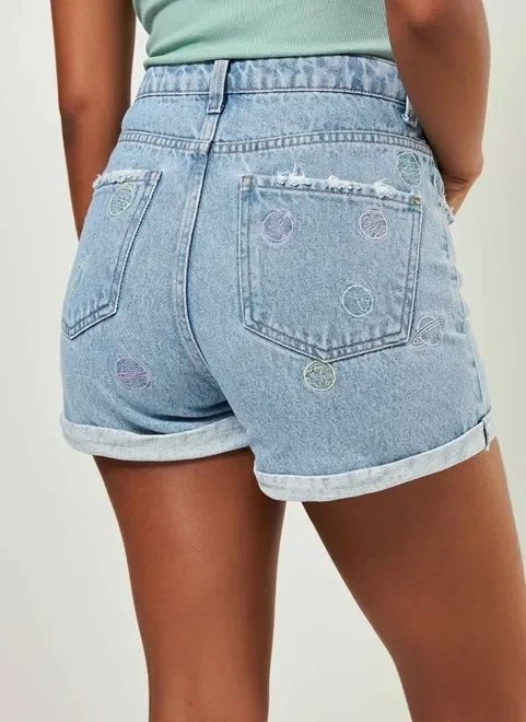 short mom jeans bordado planetas short mom jeans bordado planetas