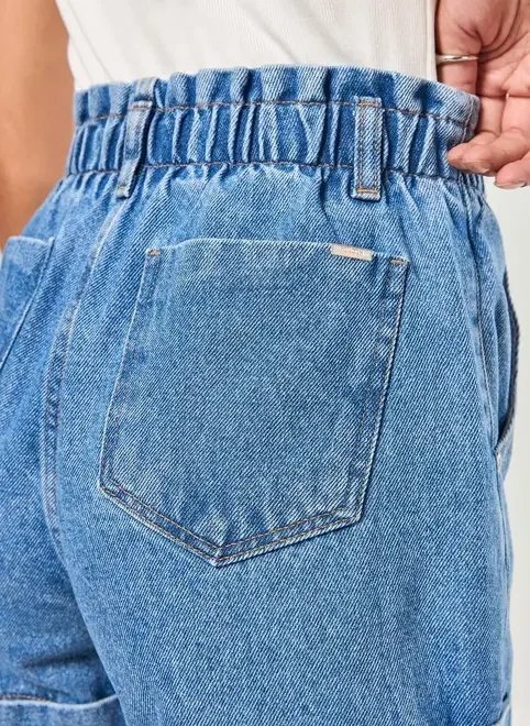 short jeans com elástico e barra dobrada short jeans com elástico e barra dobrada