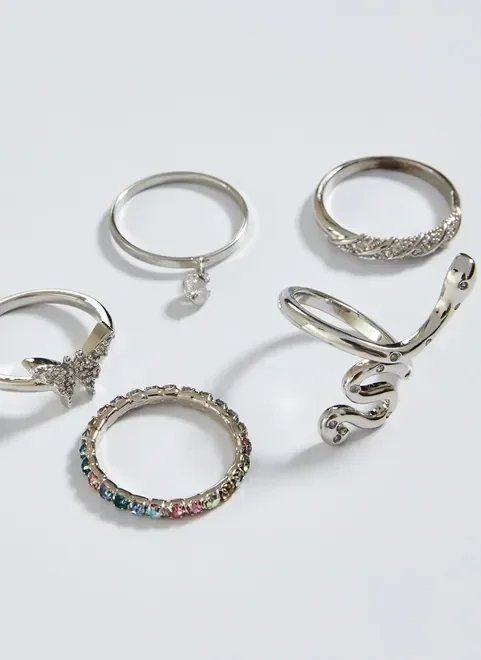 kit de anéis com strass e pingente kit de anéis com strass e pingente