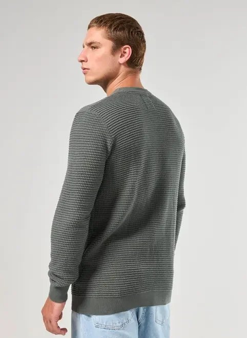 blusa manga longa em tricô texturizado blusa manga longa em tricô texturizado