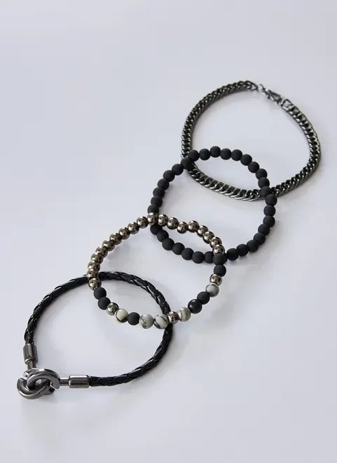 kit com 4 pulseiras pretas e prateadas kit com 4 pulseiras pretas e prateadas