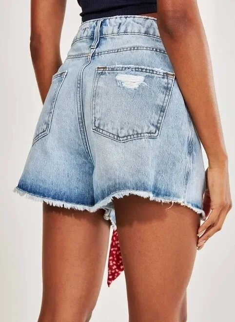 short jeans com faixa vermelha short jeans com faixa vermelha
