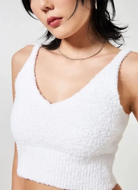 top em malha retilínea off-white top em malha retilínea off-white