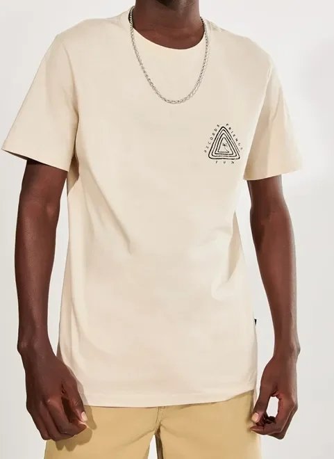 camiseta de manga curta estampa triângulo camiseta de manga curta estampa triângulo